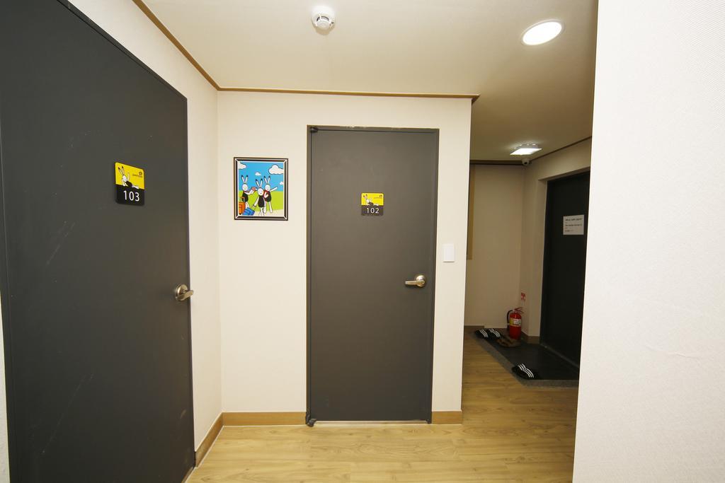 24 Guesthouse Kyunghee University ソウル特別市 エクステリア 写真